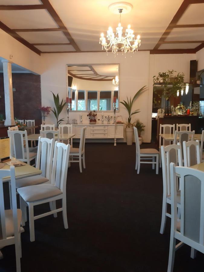 Penzion a Restaurace Belveder Jáchymov Exteriér fotografie