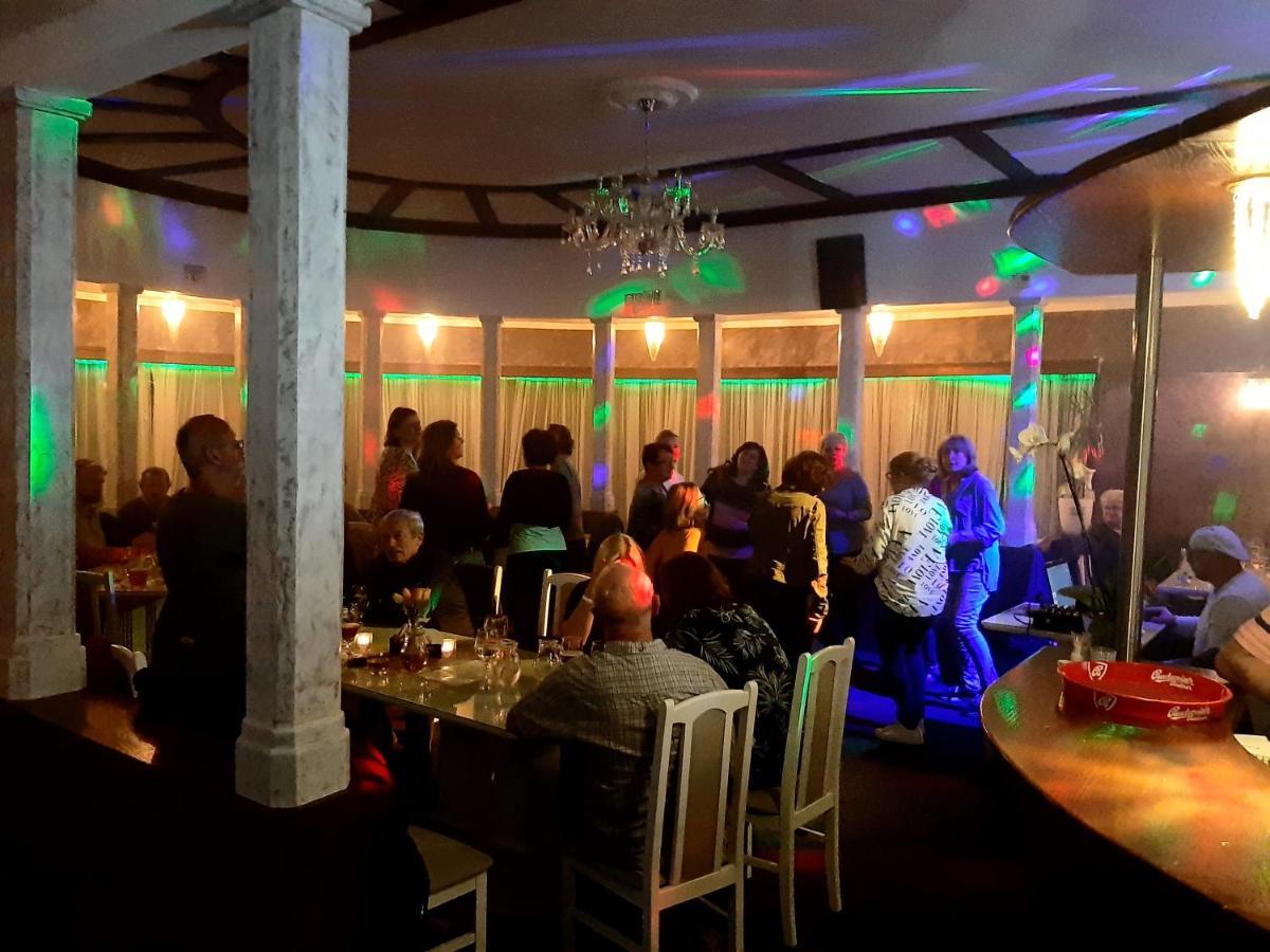 Penzion a Restaurace Belveder Jáchymov Exteriér fotografie